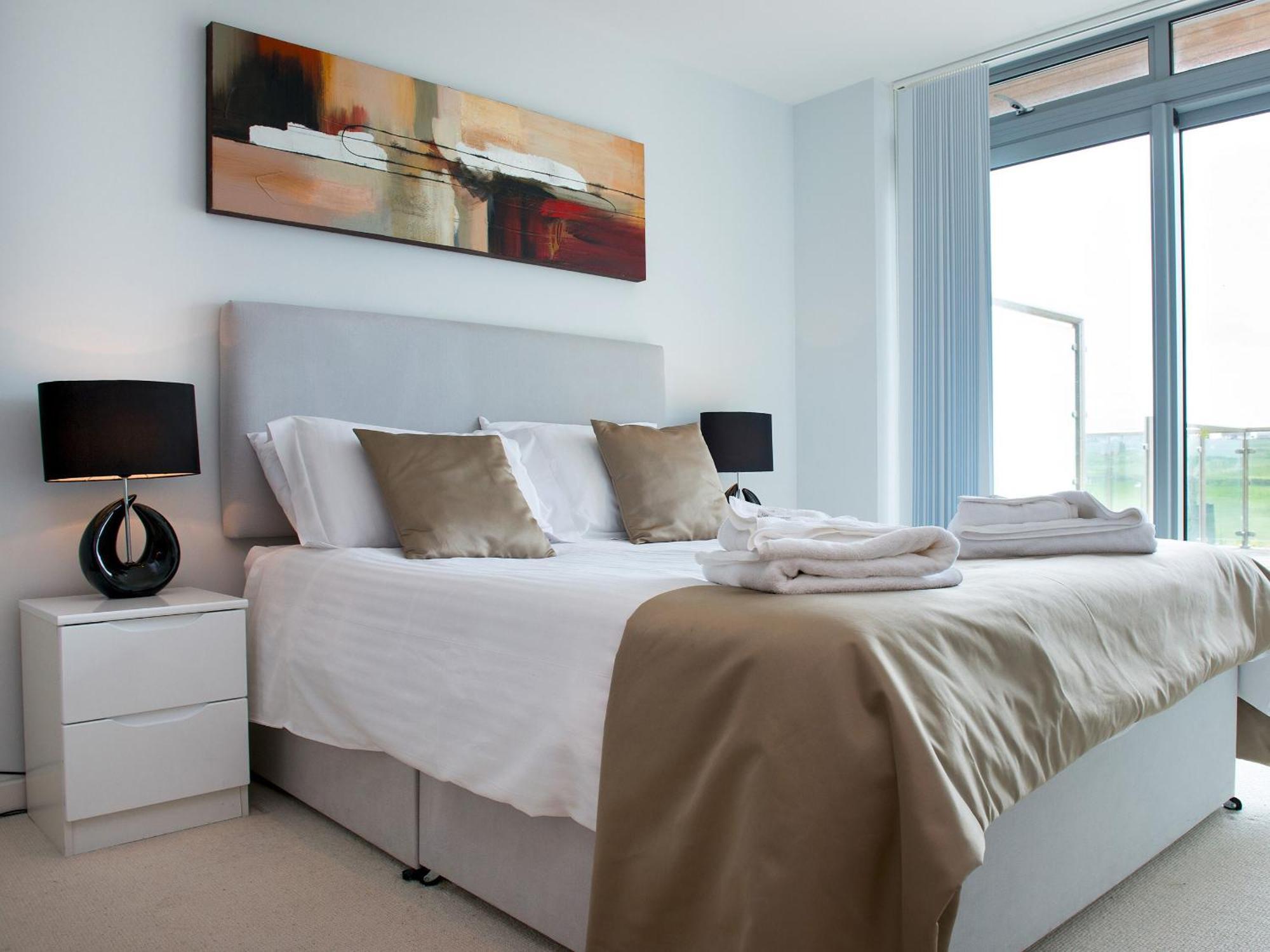 Fistral View - 3 Cribbar Apartment นิวคีย์ ภายนอก รูปภาพ